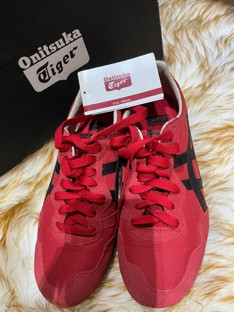 Onitsuka Tiger (Category: Activewear) located in Singapore. Submitted by chanel_shoppe (Listing ID 1188079152, Image 2). Description: Rarely used With box .