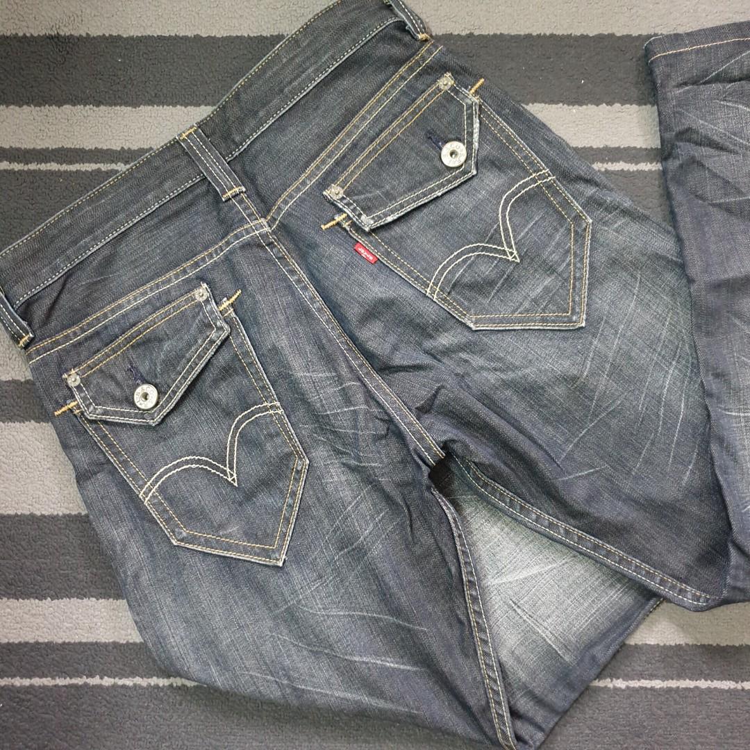 Original Levis Jeans (rare pocket), Men's Fashion, Bottoms, Jeans on  Carousell