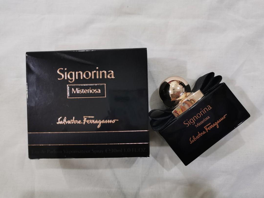 Signorina misteriosa 30ml top