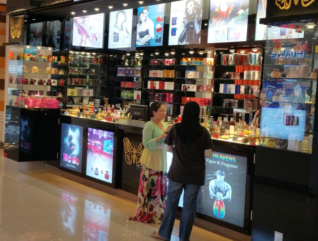 Kedai perfume on sale