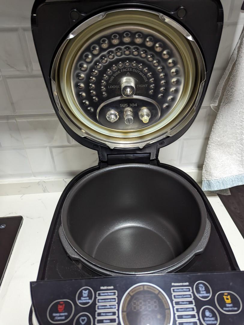 Phillips deluxe collection multi cooker pressure, TV & Home Appliances