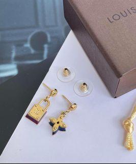 Louis Vuitton Louisette Earrings, Women's Fashion, Jewelry & Organisers,  Earrings on Carousell