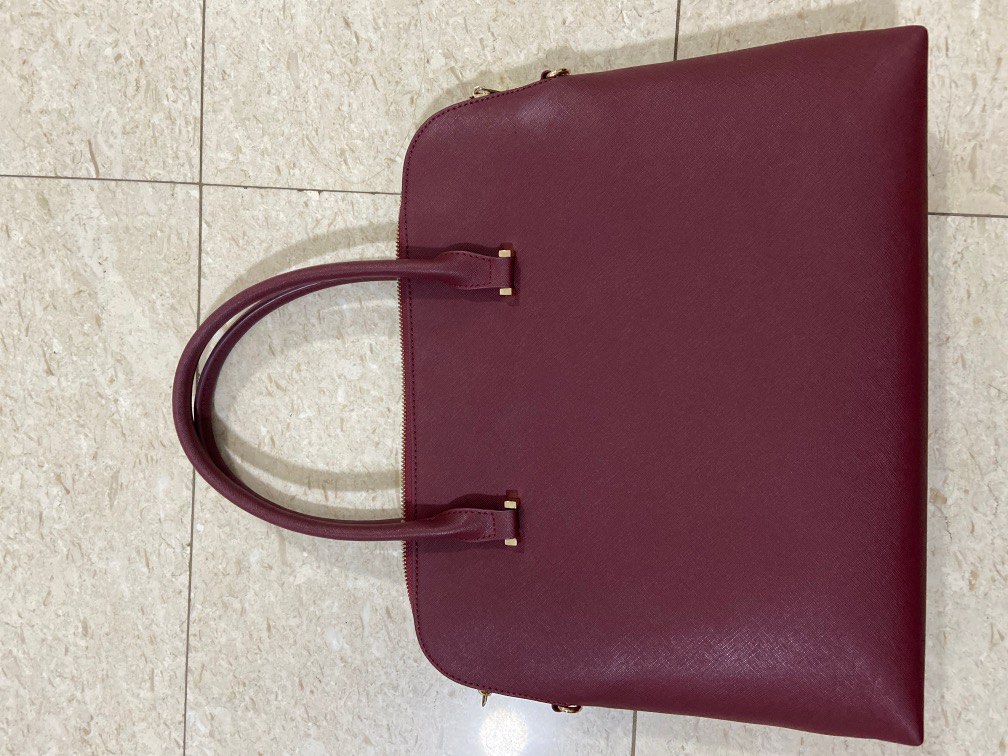 Saffiano leather laptop bag Imprint, Computers & Tech, Parts