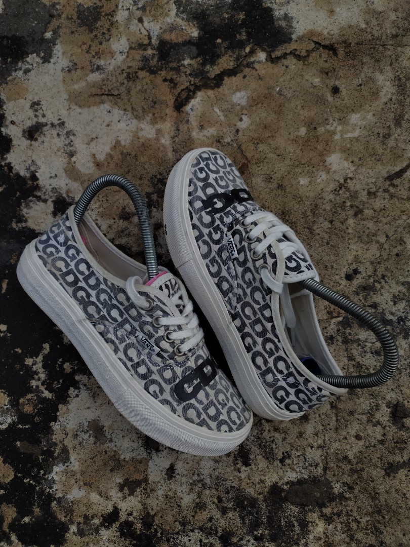 Vans x outlet cdg play