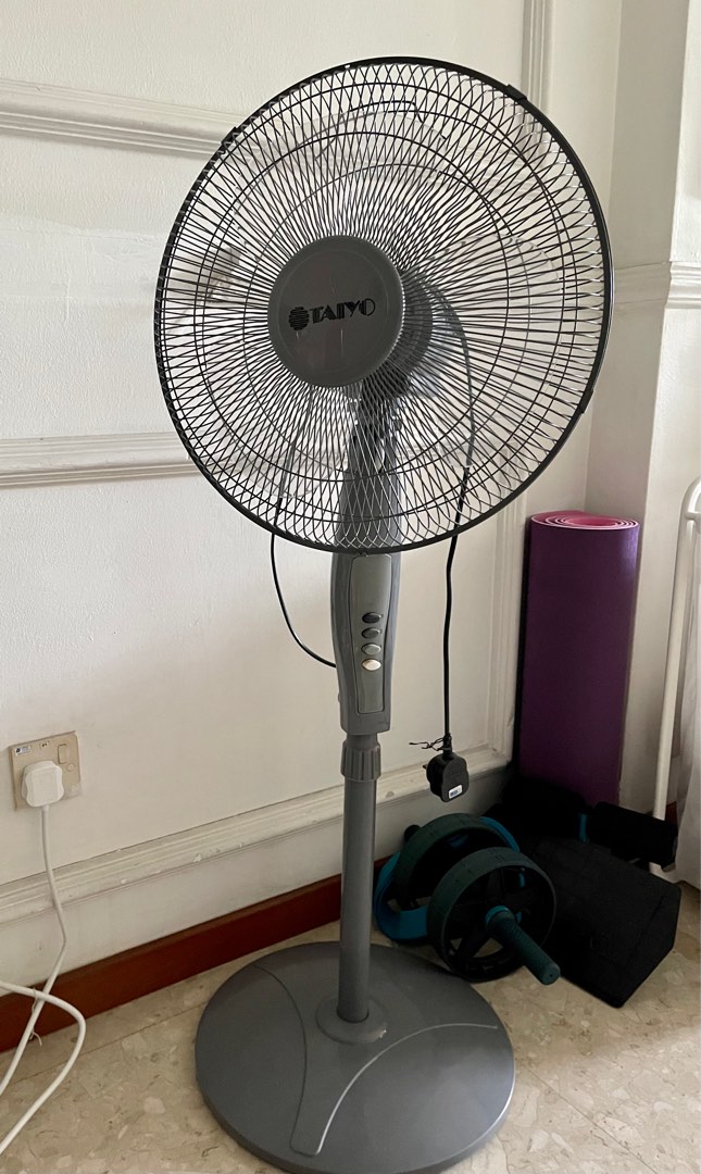 taiyo-fan-furniture-home-living-lighting-fans-fans-on-carousell