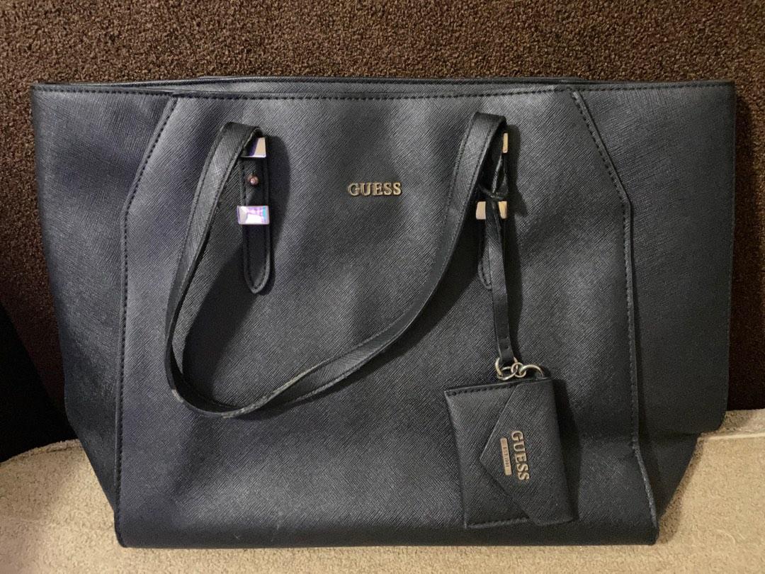 Tas guess warna hitam, Barang Mewah, Tas & Dompet di Carousell
