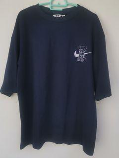 Tshirt Uniqlo kaws