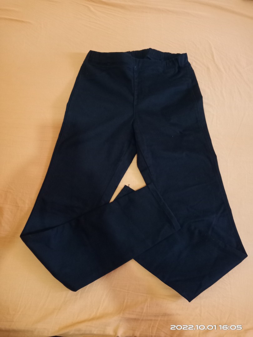 Uniqlo Pants, Women's Fashion, Bottoms, Jeans on Carousell