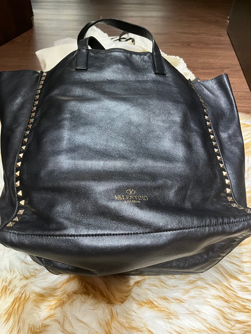 Valentino G, Women's Fashion, Bags & Wallets, Shoulder Bags on Carousell