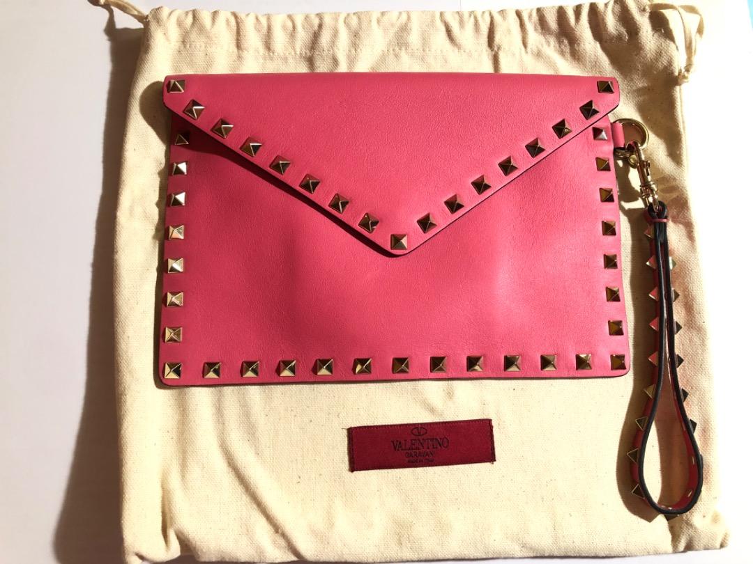 Rockstud calfskin 2025 pouch