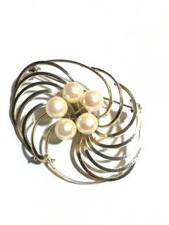 Vintage Brooch with High Quality Faux Pearls