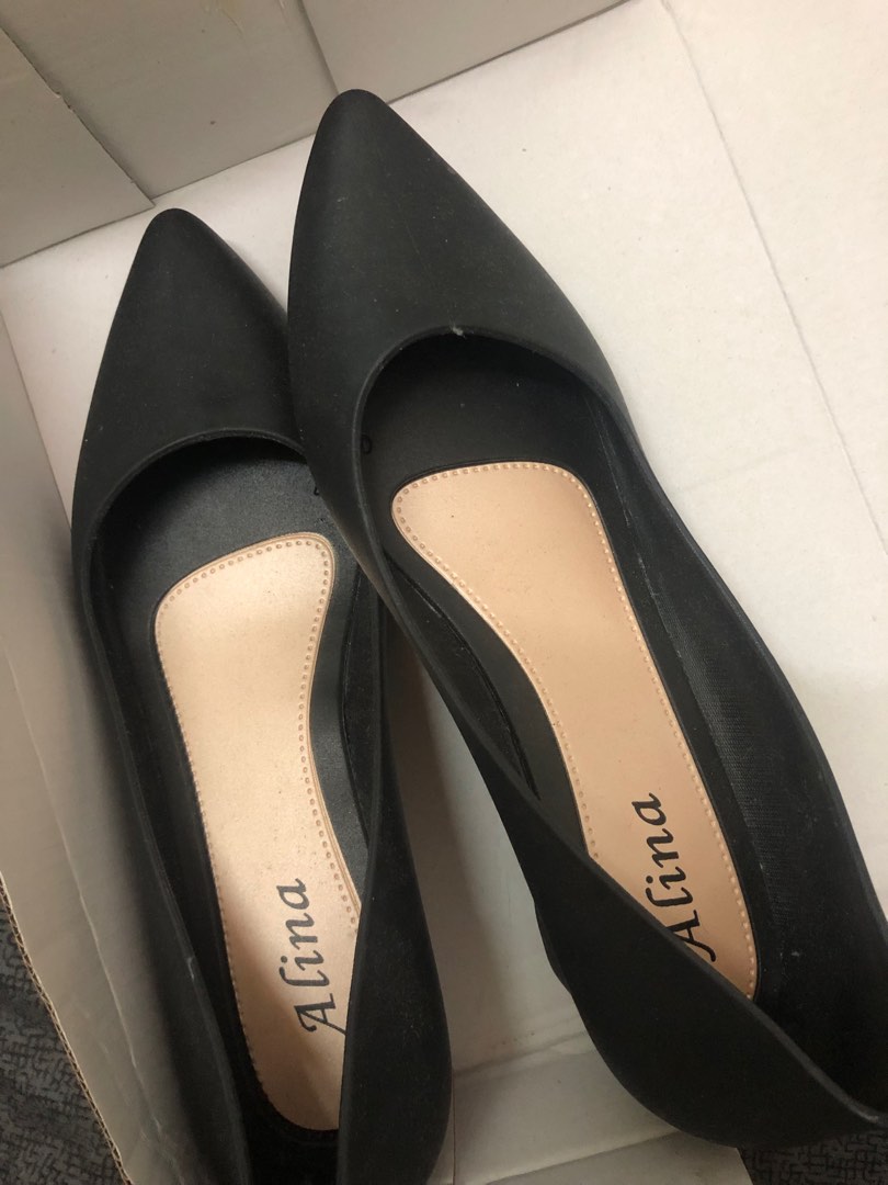 Toe sale covered shoes