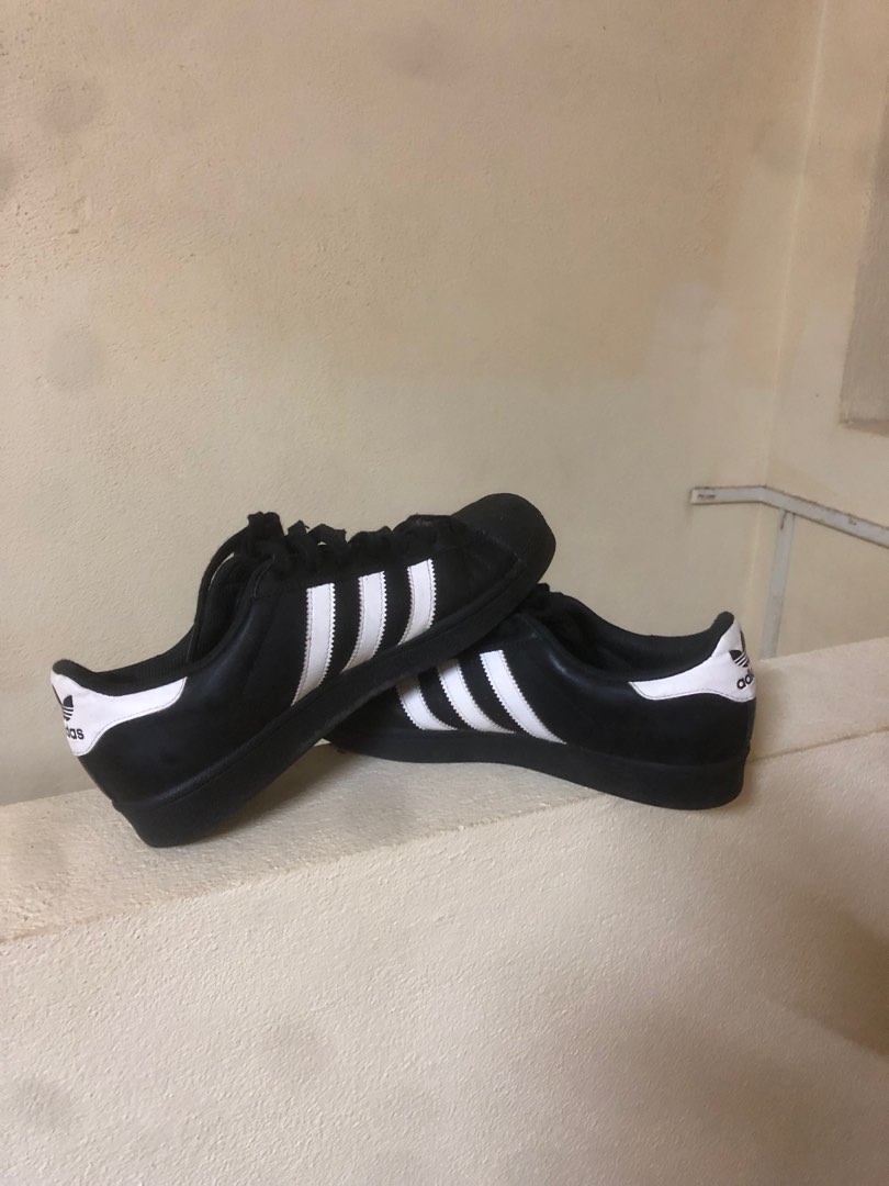 Adidas superstar black sale and white tumblr