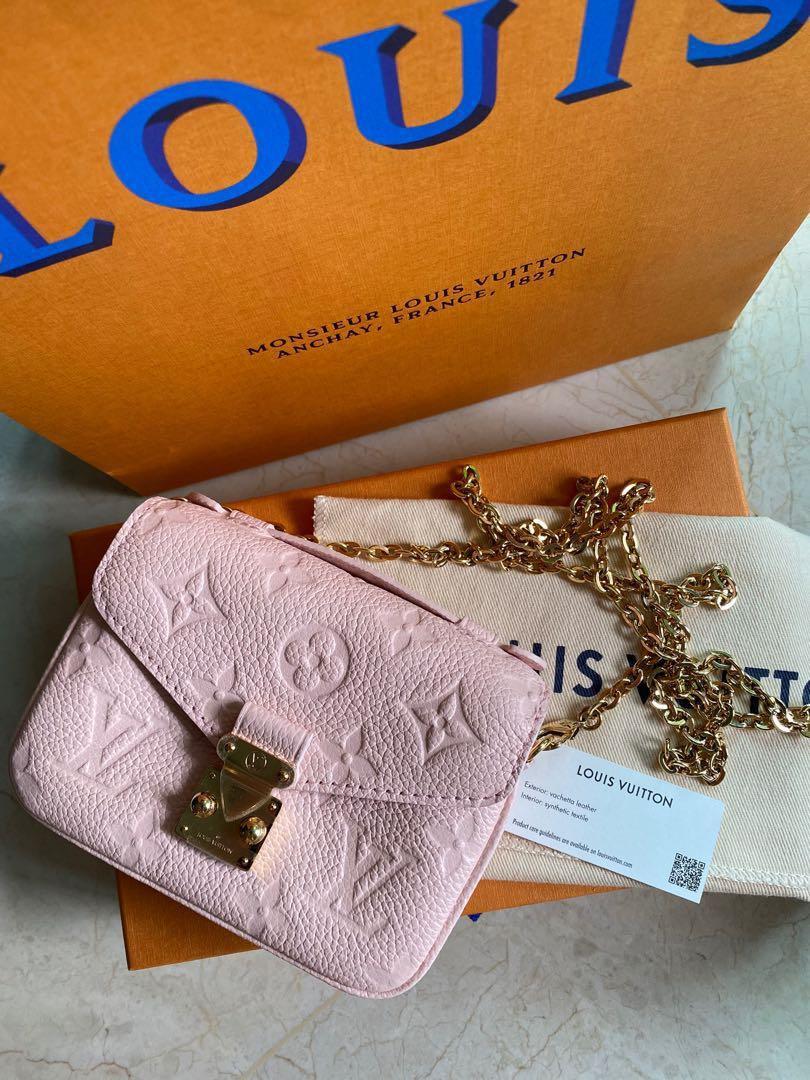 LV Pink Lux Box Bag – Weheartgirlythings | Custom purses, Acrylic bag, Louis  vuitton pink