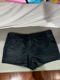(Category: ) located in . Submitted by exxxxxxxxxx (Listing ID 1189816096, Image 1). Description: .