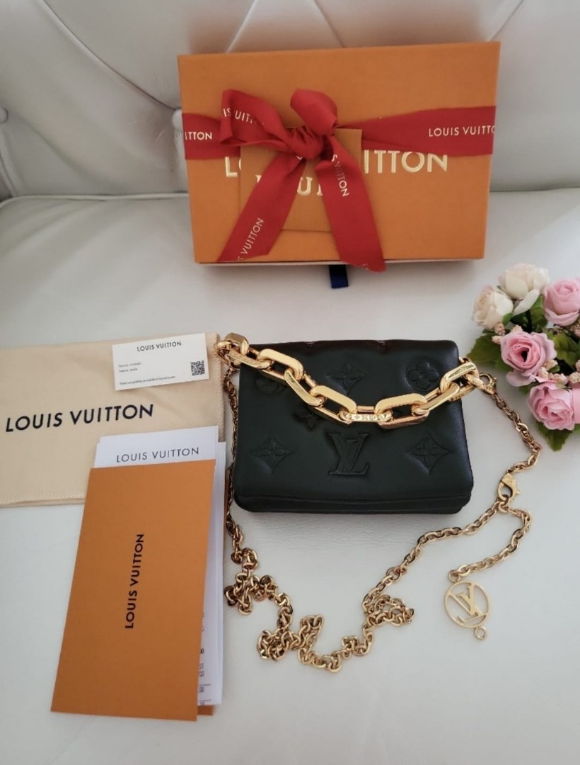 Shop Louis Vuitton 2022 Cruise Beltbag coussin (M81152) by SkyNS