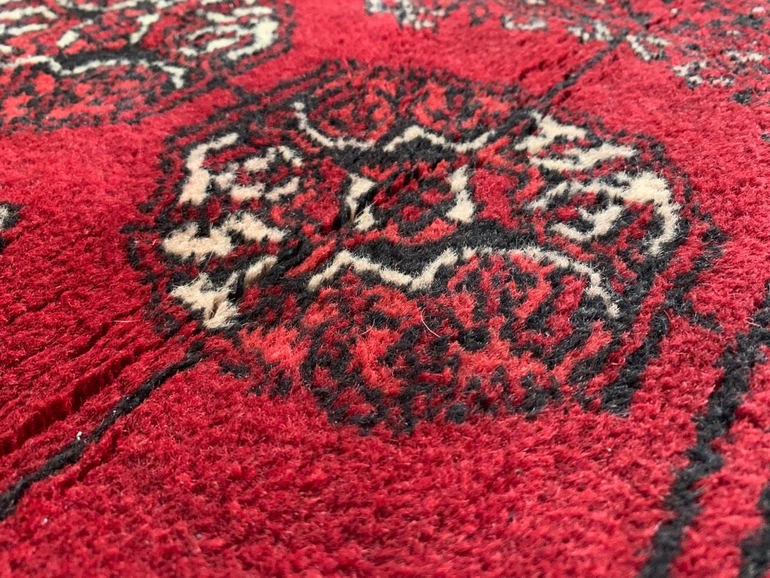 Beautiful Carpet 69cm x 50cm, Furniture & Home Living, Home Decor