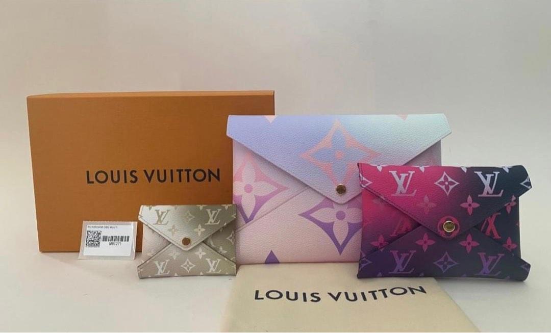 Louis Vuitton Midnight Kirigami Pouch Giant Monogram Flower Gold Hardware  Bag