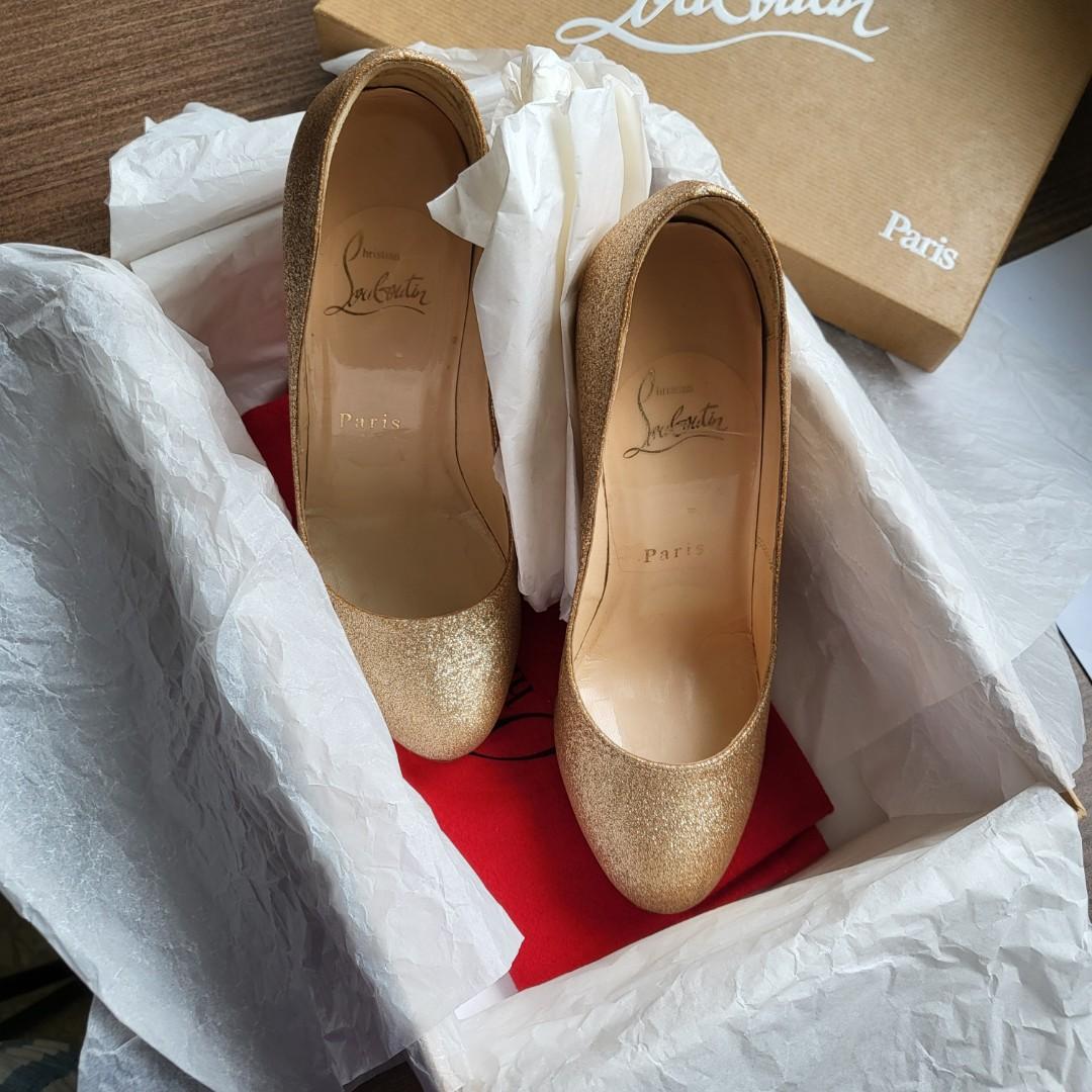 Christian Louboutin Gold Glitter Round toe Pumps Sz 35 Women s