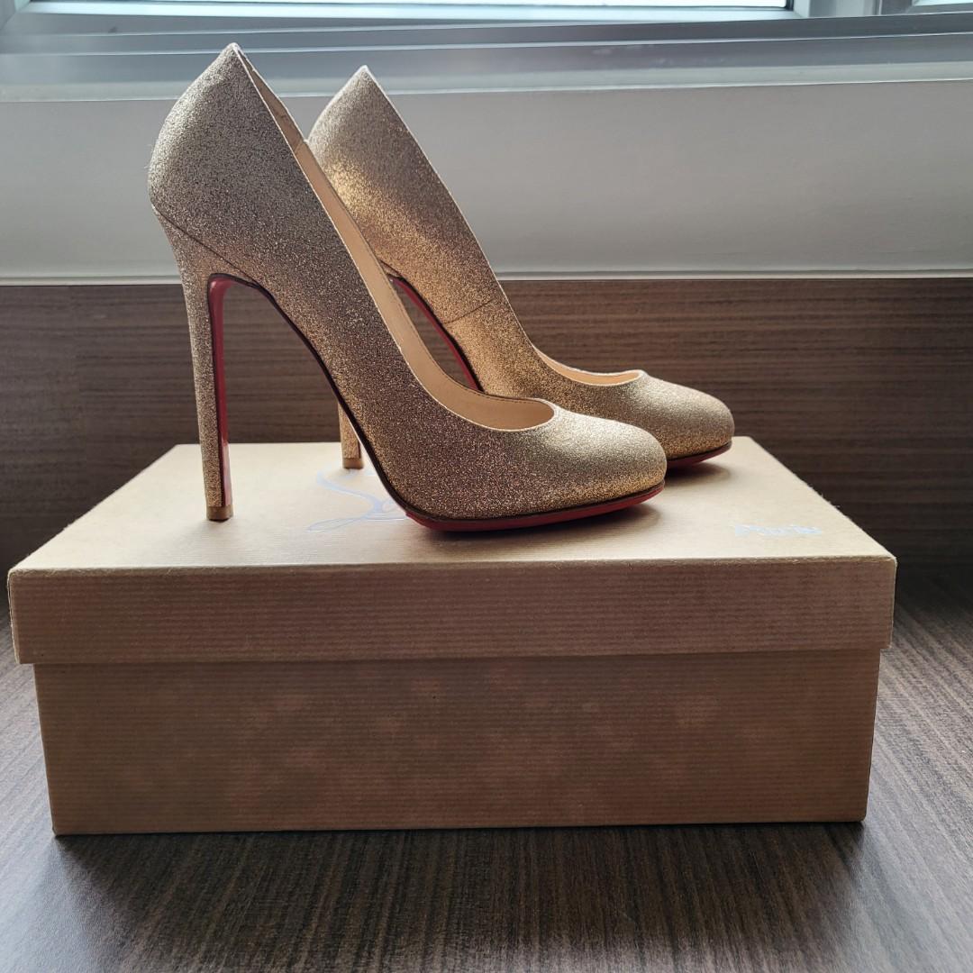 Christian Louboutin Gold Glitter Round toe Pumps Sz 35 Women s