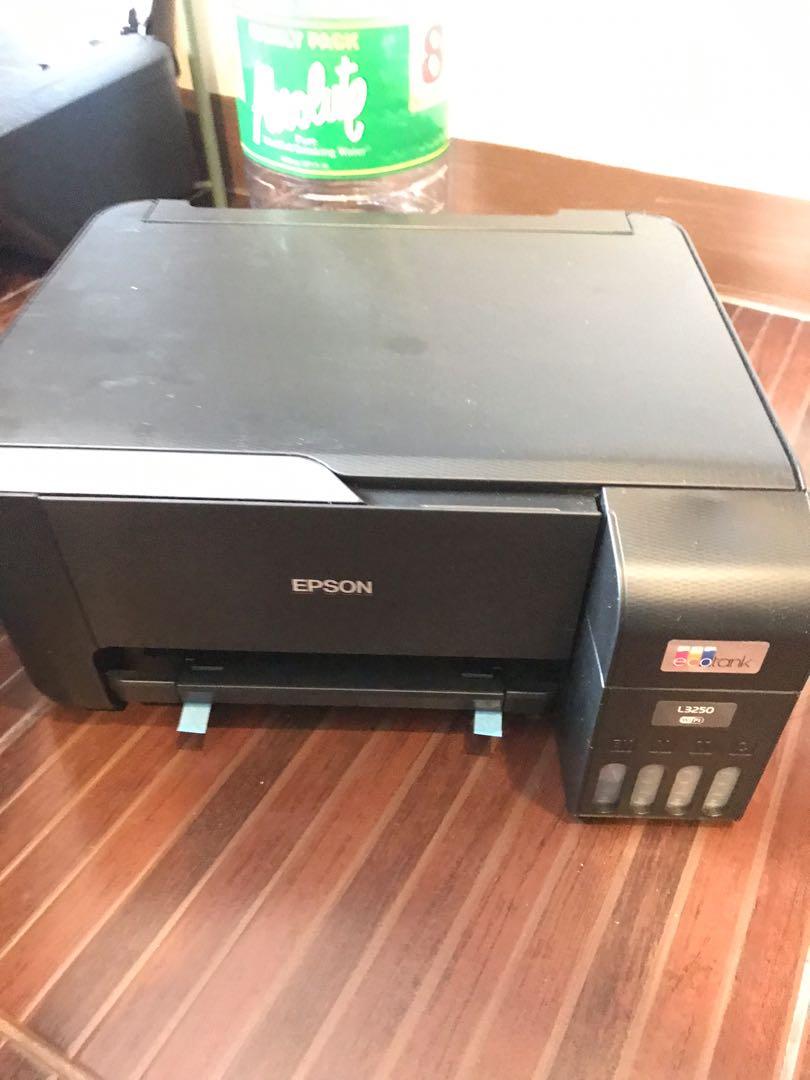 Epson L3250 printer with 3 sizes bond paper, Computers & Tech, Printers, Scanners & Copiers on