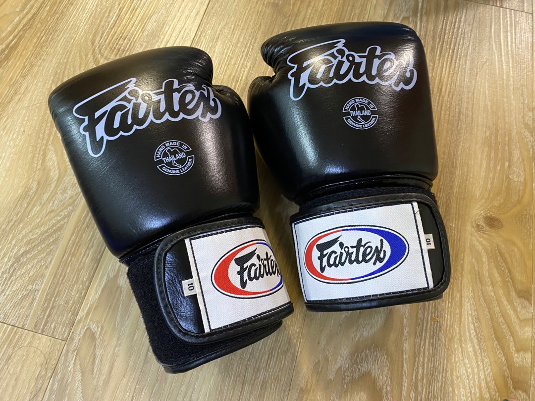 Fairtex Boxing Gloves size10, Sports Equipment, Other Sports Equipment