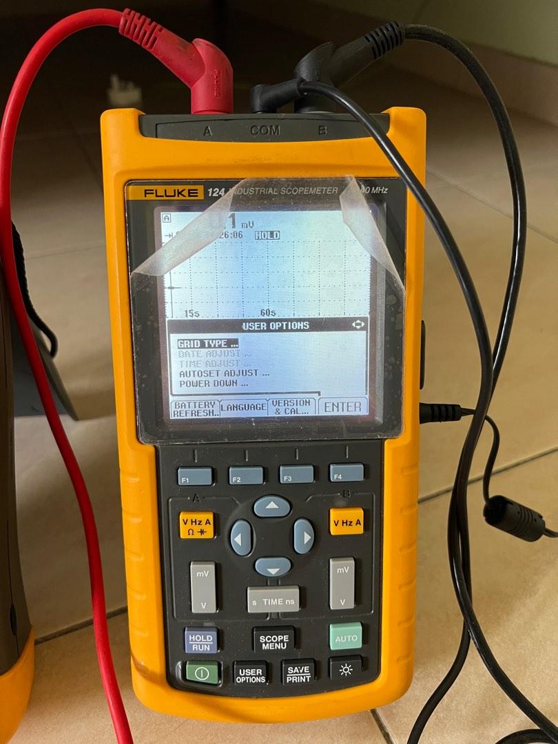 Fluke 124 Scopemeter, Mobile Phones & Gadgets, Other Gadgets on Carousell
