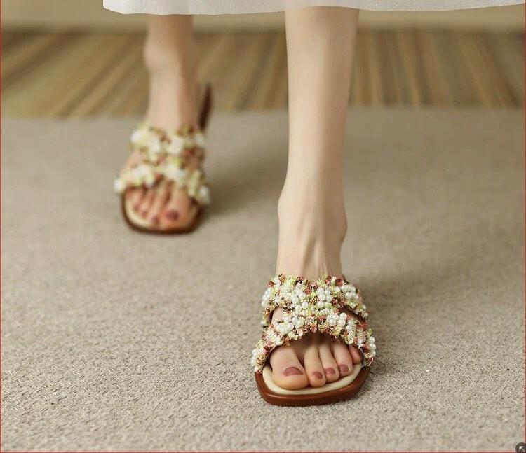 Chic sandals top womens