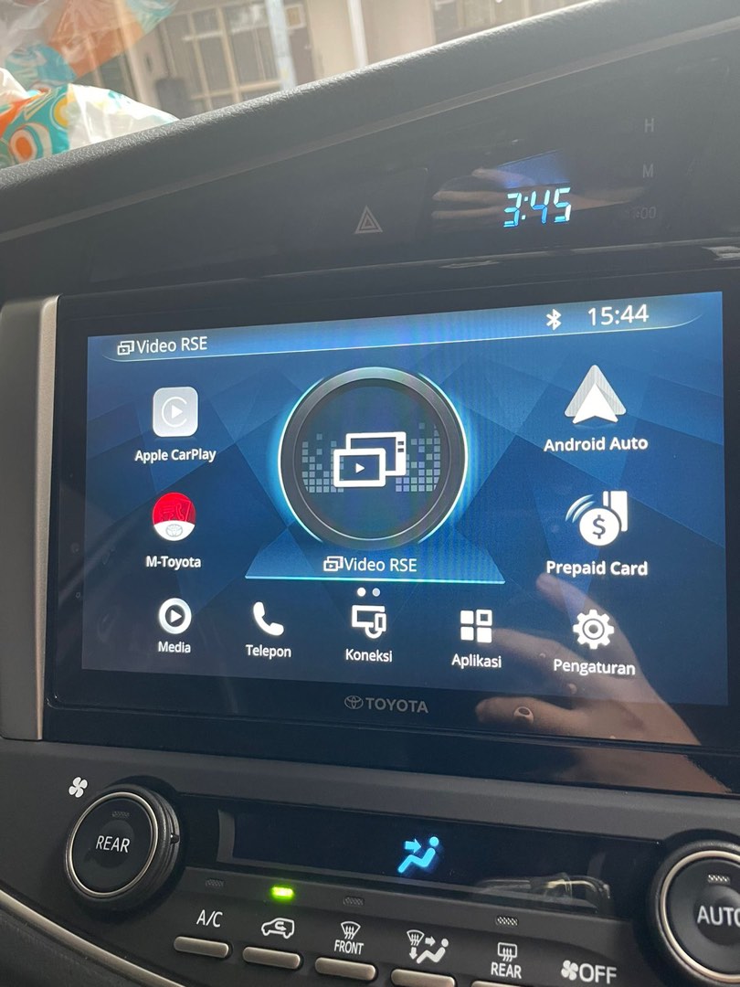 Menggali Potensi: Aksesoris Mobil Innova Venturer untuk Meningkatkan Gaya dan Performa