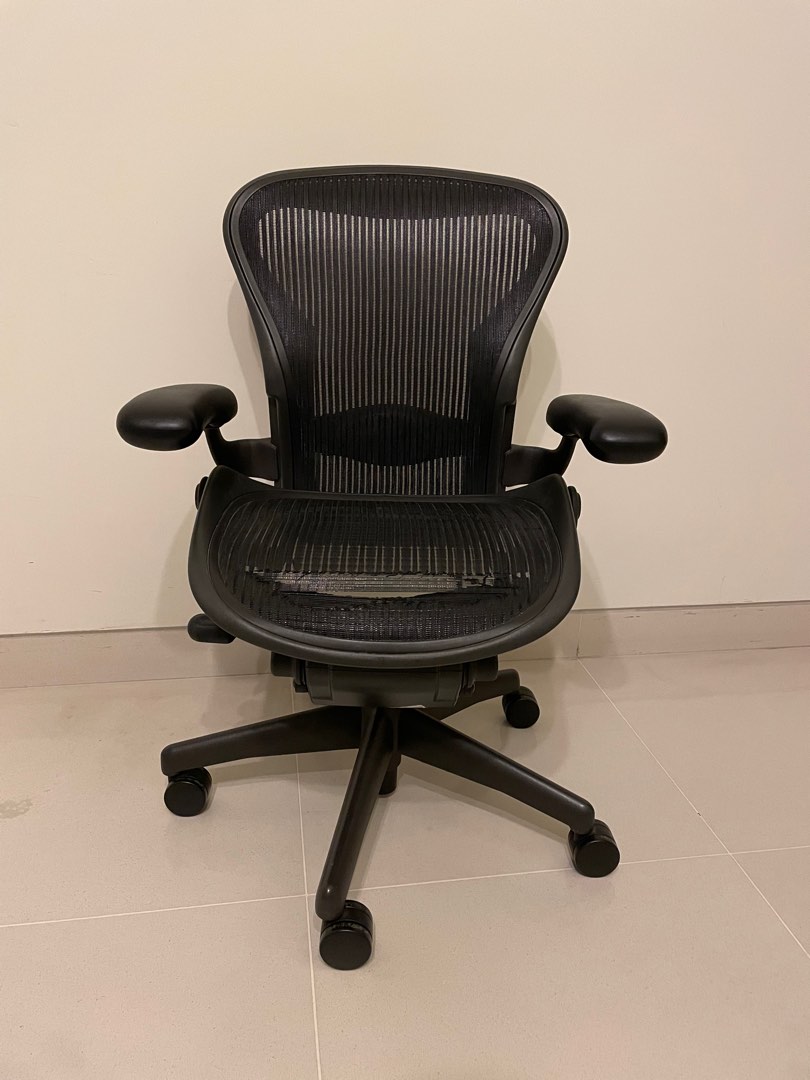 Herman Miller Aeron used, Furniture & Home Living, Furniture, Chairs on Carousell