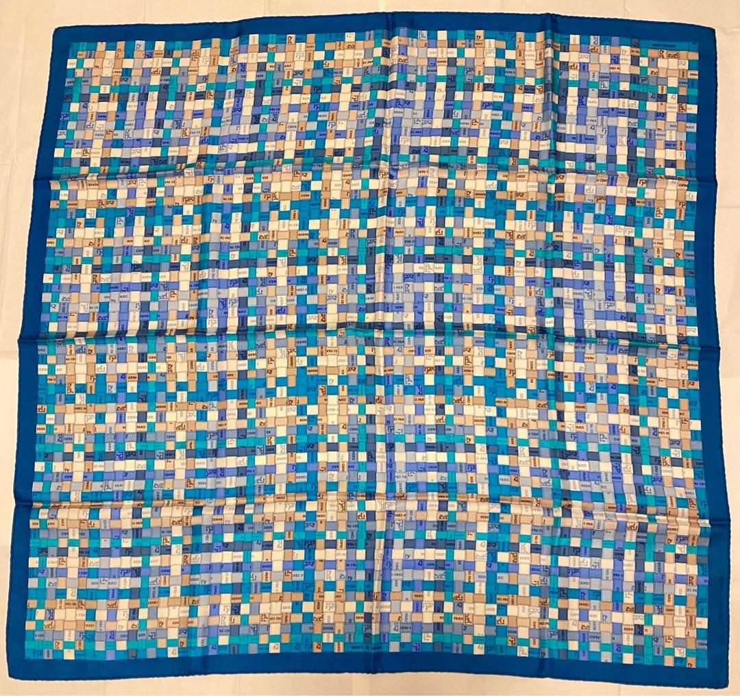 Hermes bolduc au 90x90 silk scarf （分類：絲巾）位於 Hong Kong。 由 anshi713 提交（商品編號 1189767395，圖片 3）。簡介： Hermes bolduc au 90x90 silk scarf 只係Dry clean 過後入回原裝盒 。