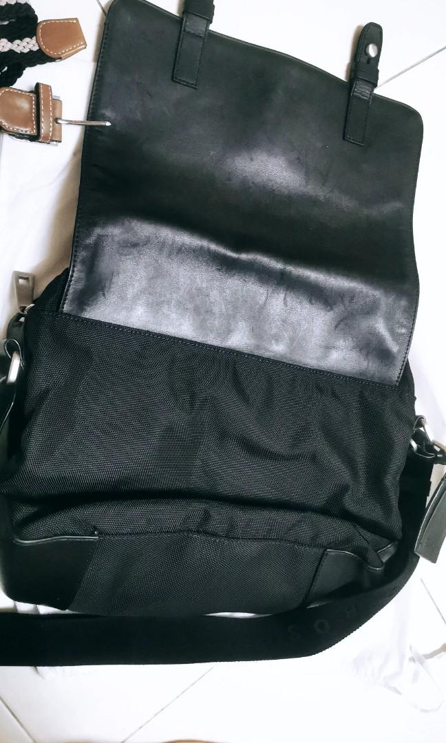 Mens messenger discount bag hugo boss