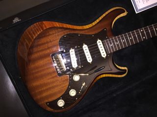 （分類：）位於 。 由 Stagemaster 提交（商品編號 1189828170，圖片 1）。簡介： 。