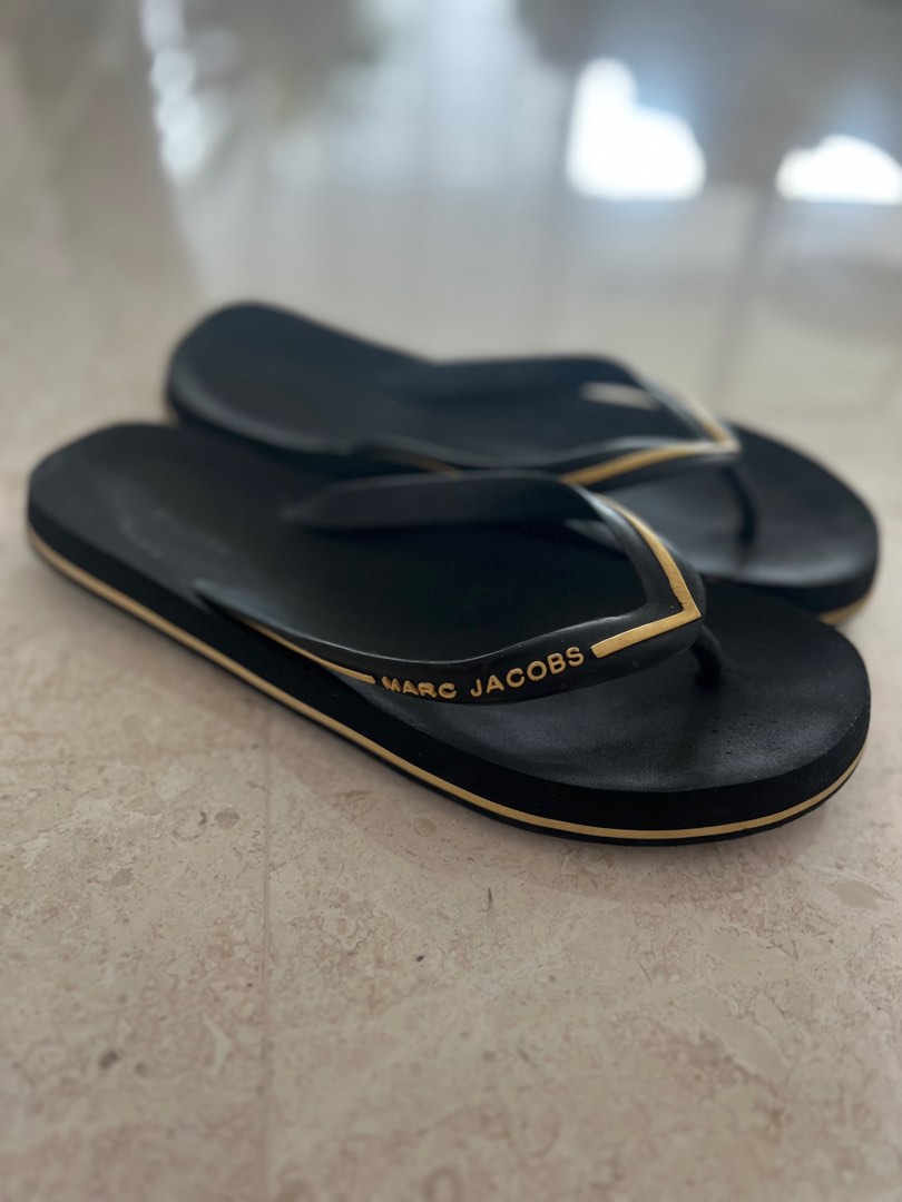Marc jacobs on sale flip flops
