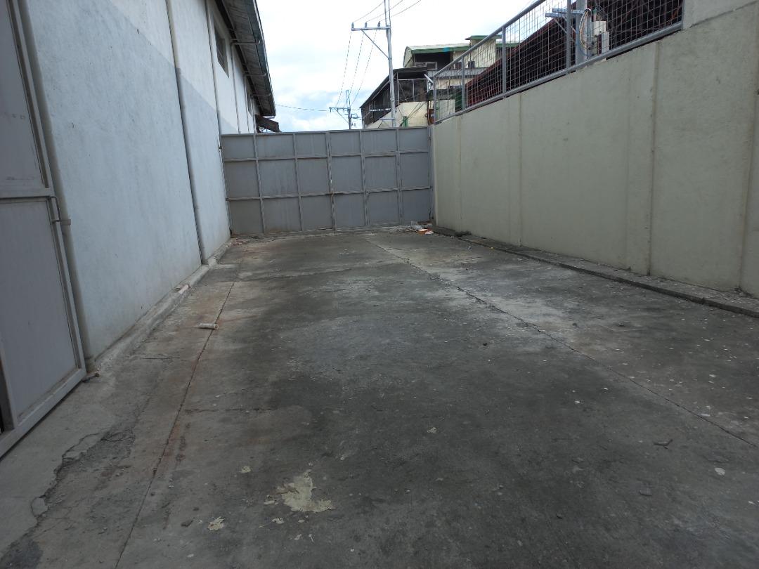 MGO FOR LEASE 1,300 sqm. Warehouse in Maybunga, Pasig, Property