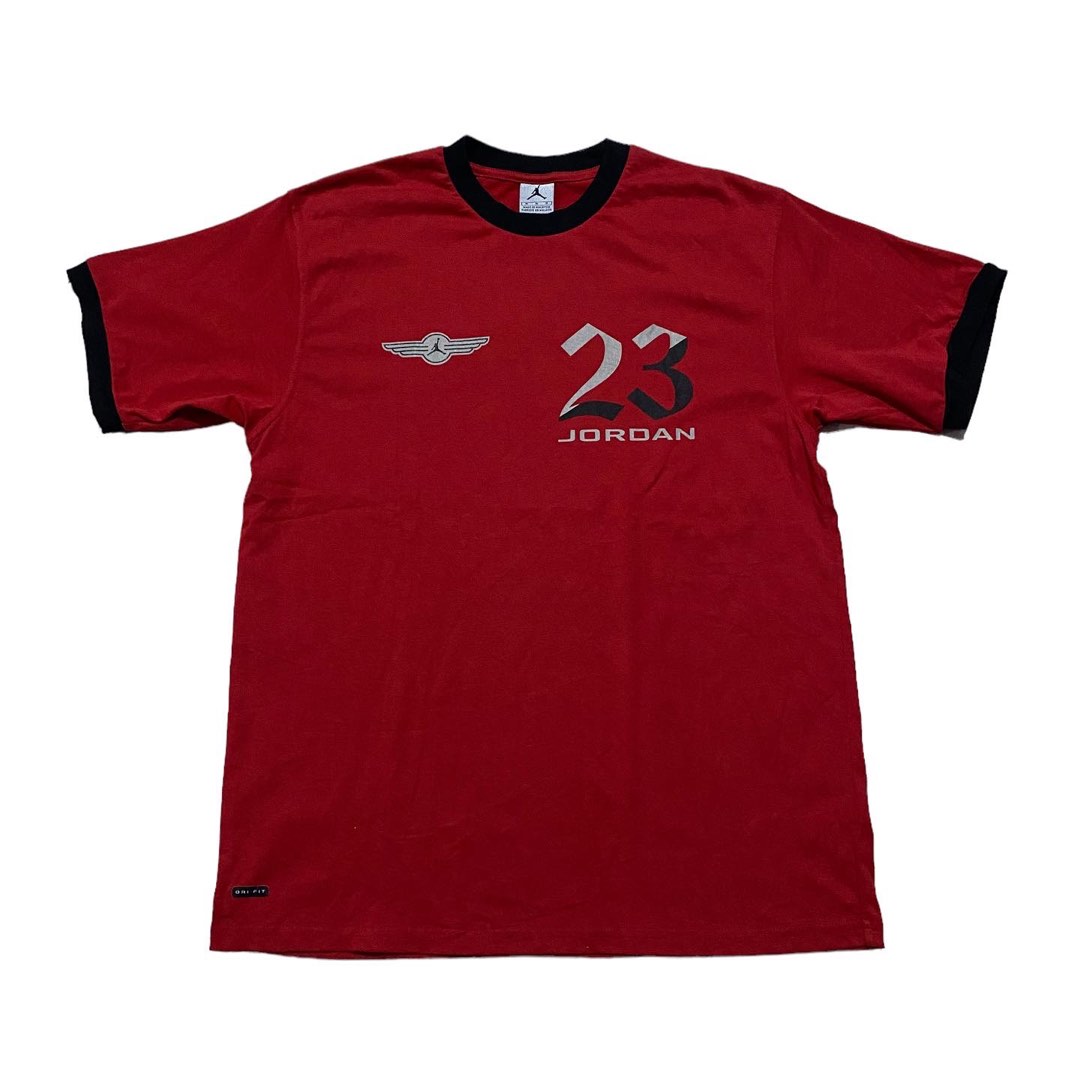 Nike air jordan ringer tee, Fesyen Pria, Pakaian , Atasan di Carousell