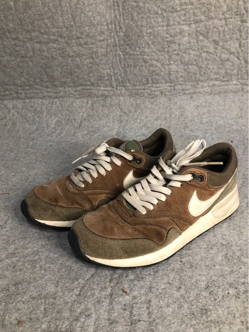 NIKE Odyssey Classic Swoosh Brown Suede Trainers, Men's Fashion, Footwear, Sneakers on Carousell