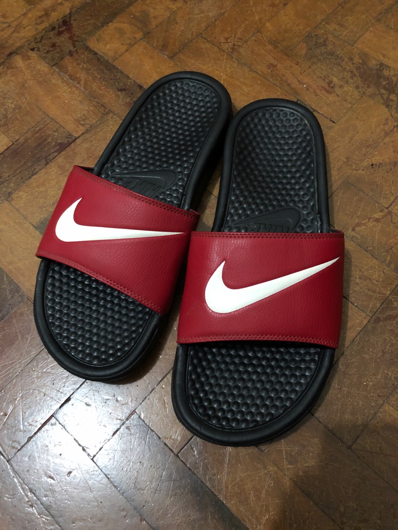 Nike Benassi Black/White Gym-Red Scuffs/Slides(9 M), Men's Footwear, Slippers & Slides on Carousell