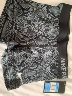（分類：）位於 。 由 iw222 提交（商品編號 1189741613，圖片 1）。簡介： 。