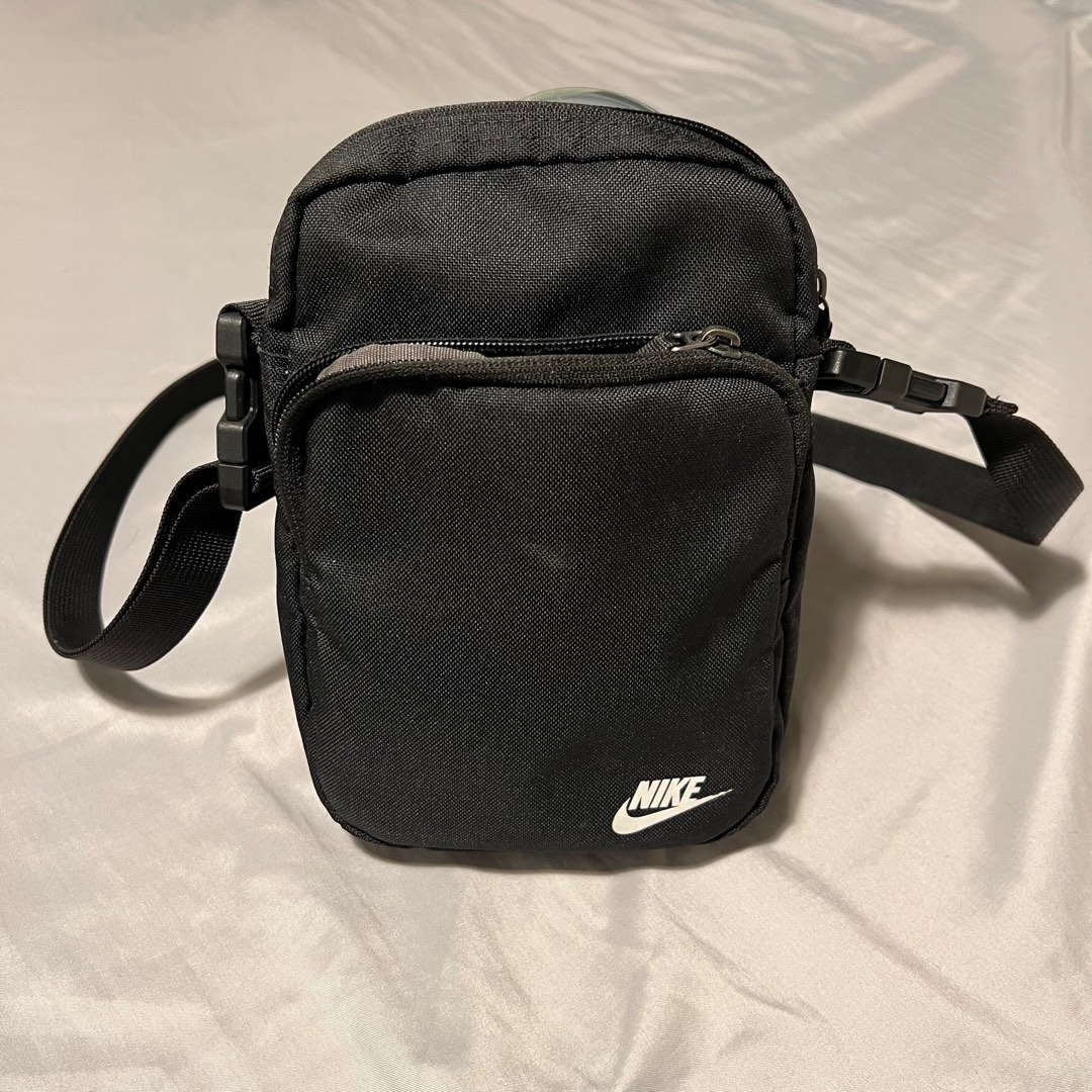 nike side pouch