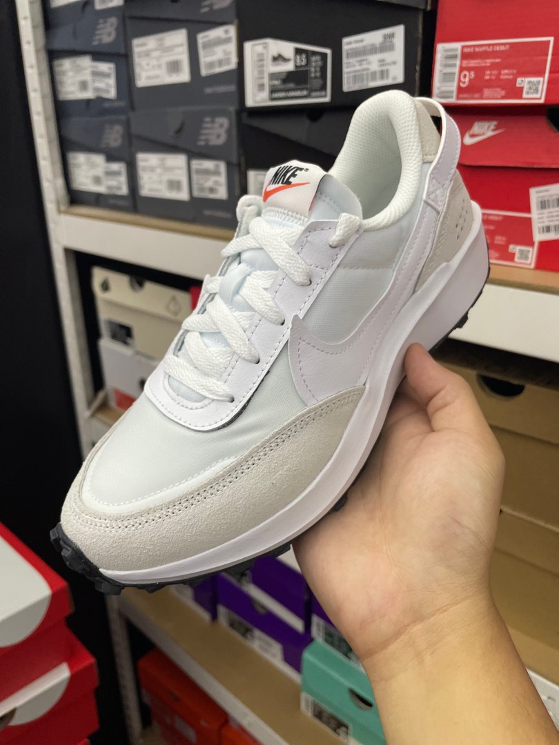 new nike waffle