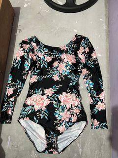 One piece Floral Swimsuit Size: L