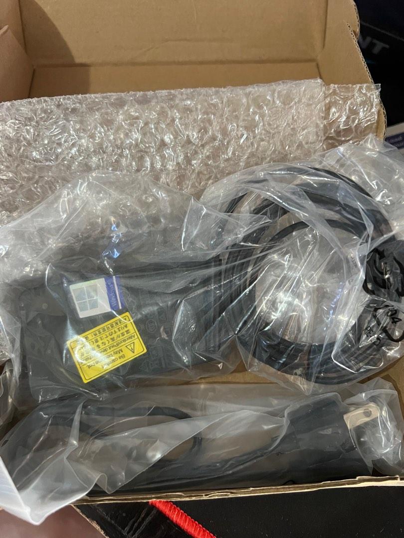 Original 65w Microsoft Surface Charger 15v 4a (Category: Chargers) located in Makati City. Submitted by jc.cuerdo (Listing ID 1189768560, Image 2). Description: .