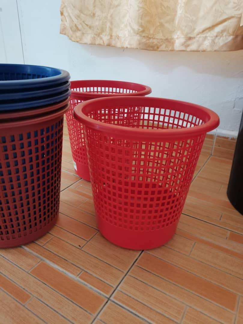 Plastic Waste Paper Bin / Paper Basket / Trash Basket / Round Basket