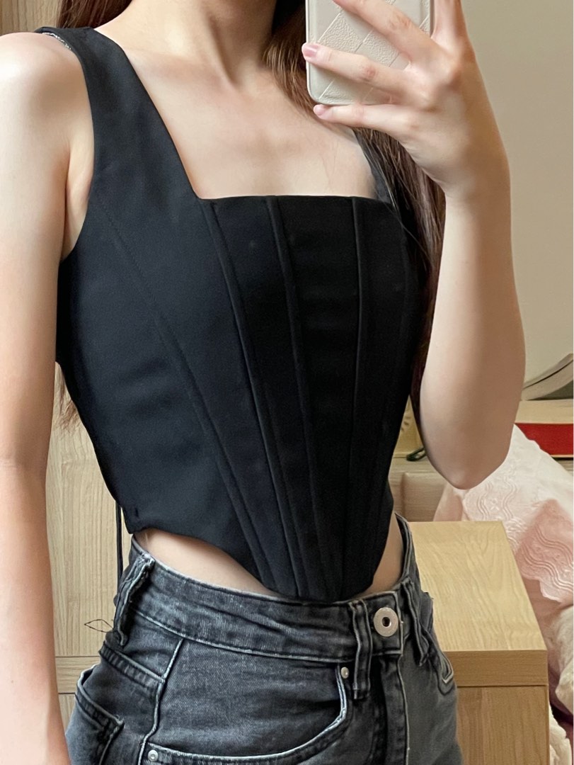POMELO Black Corset Top, Women's Fashion, Tops, Other Tops on Carousell
