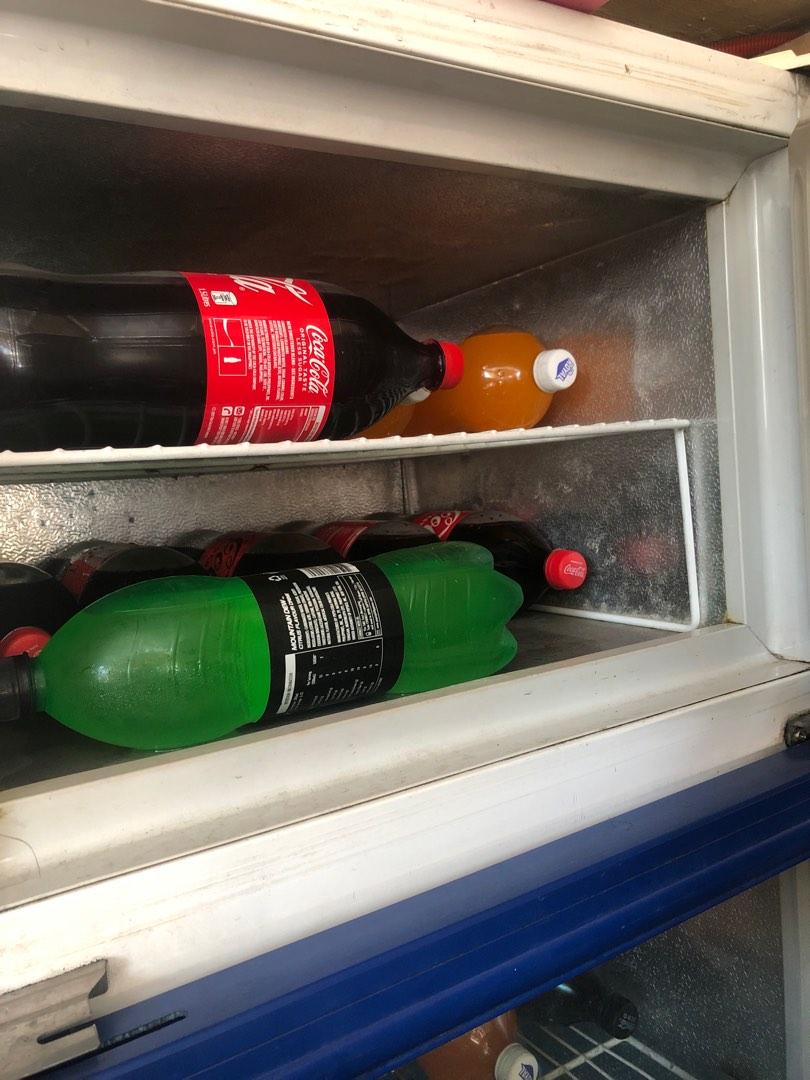 Refrigerator chiller Markes of Canada, TV & Home Appliances, Kitchen