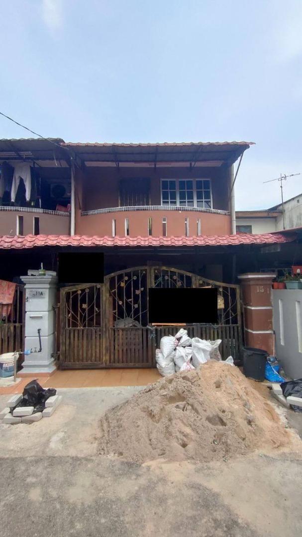 RENOVATED DOUBLE STOREY TERRACE, PJS 2D, TAMAN MEDAN PETALING JAYA