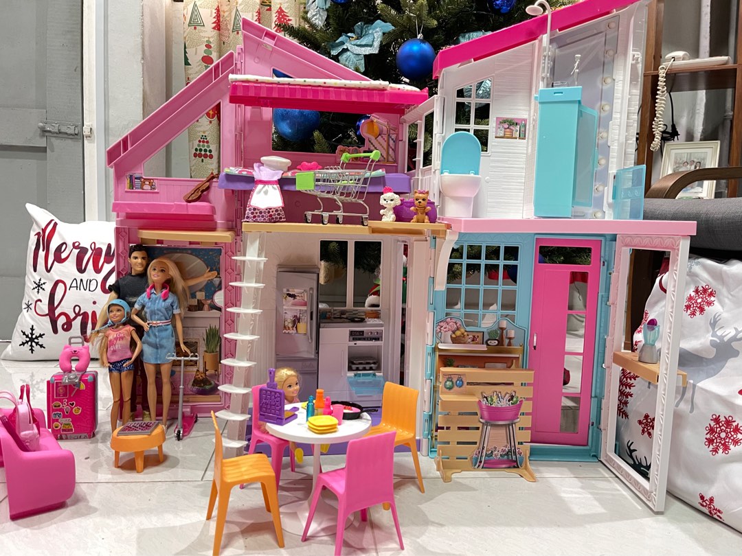 Barbie house store 2019
