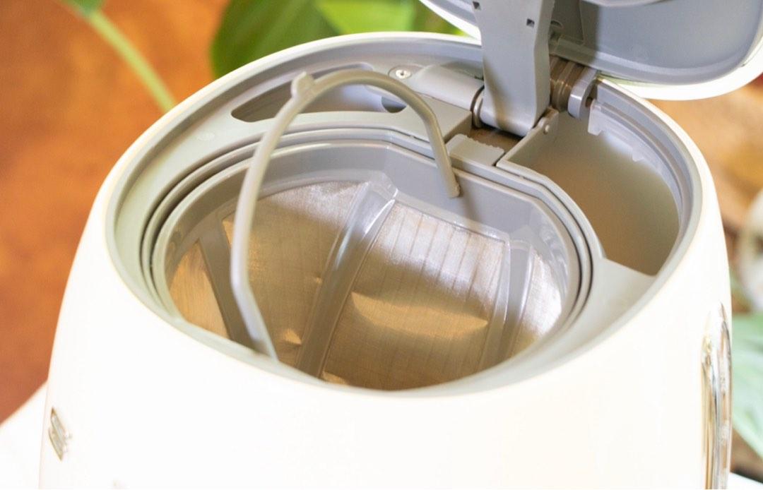 Smeg Coffee Machine ( Cream ), TV & Home Appliances, Kitchen Appliances