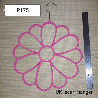 UK Scarf Hanger